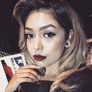 Meet your Posher, Sandy